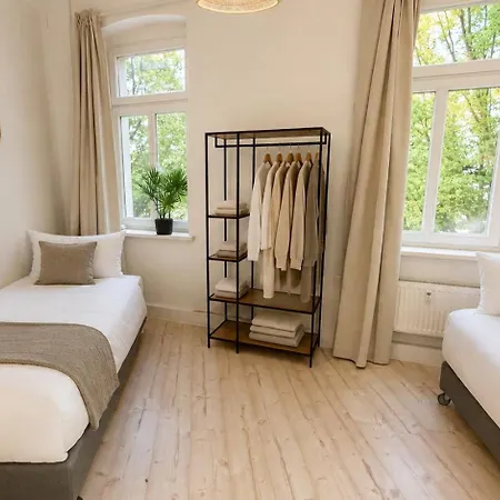 Apartment Helle In Zentraler Lage - 4 Zimmer, Boxspringbetten, Wifi, Kueche, Self Check-in Bitterfeld-Wolfen